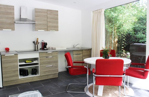 La Colle-sur-Loup Apartamento | Apartment with private terrace, pools access and parking
