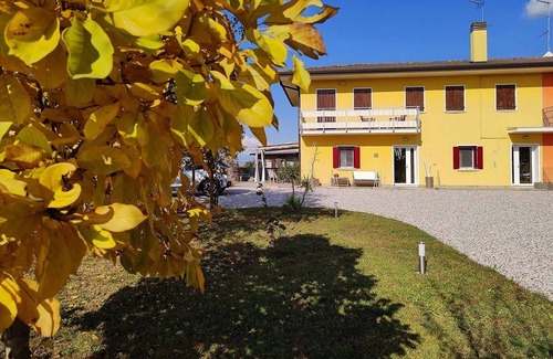 Noventa di Piave Apartamento | Apartamento con entrada independiente