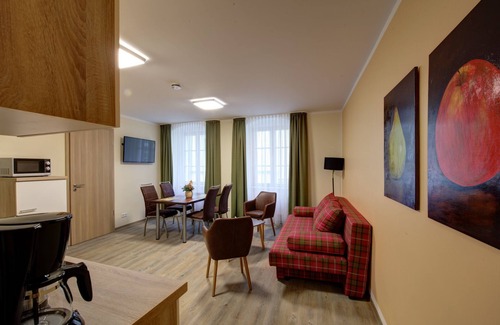 Altstadt Apartamento | Apartamento de 2 habitaciones, agregar. WC de invitados y Balcón en el casco antiguo de Görlitz