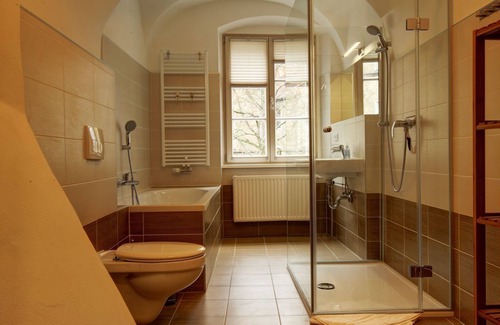 Altstadt Apartamento | Apartamento de 2 habitaciones, baño u. agregar. Aseo para invitados en el casco antiguo de Görlitz