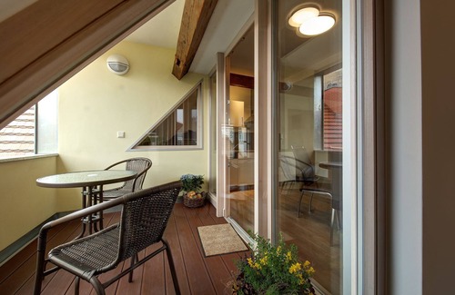 Altstadt Apartamento | Apartamento con 2 dormitorios y azotea en el casco antiguo de Görlitz.
