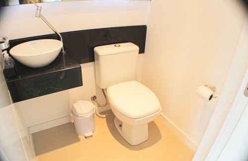 Castelo Branco Apartamento | Apartamento con 2 suites y terraza en Meia Praia