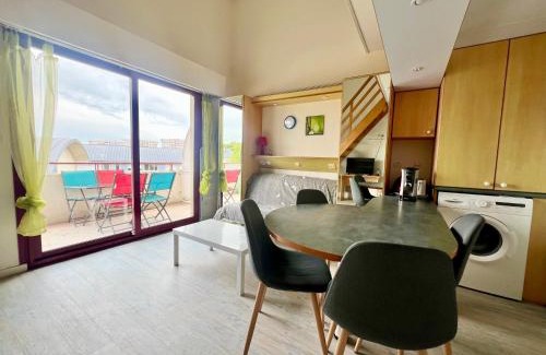 La Rochelle Apartamento | Apartment with Balcony & Pool in La Rochelle