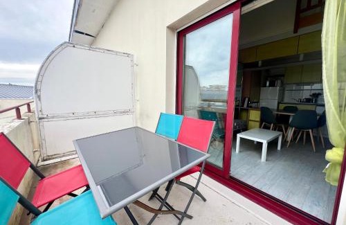 La Rochelle Apartamento | Apartment with Balcony & Pool in La Rochelle