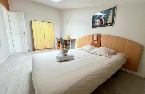 La Rochelle Apartamento | Apartment with Balcony & Pool in La Rochelle