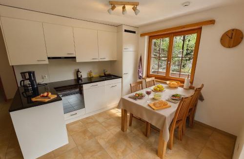 Kublis Apartamento | Apartment with Balcony & Mountain View