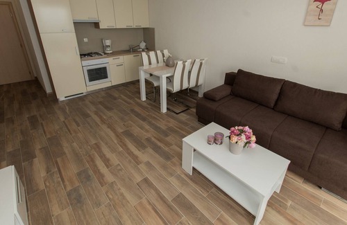 Ratac Villa | Apartamento con piscina comunitaria MAMATO-A7