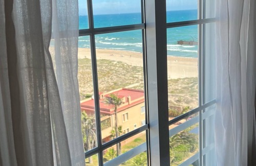 Pobles del Sud Apartamento | Apartment with direct access to the beach