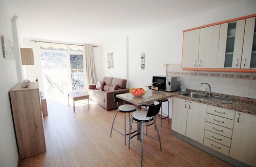 Lomo Quiebre Apartamento | Apartamento con terraza privada y vistas al mar en Puerto de Mogán