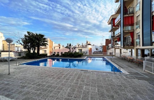 Sant Pol De Mar Apartamento | Apartamento con piscina a 300m playa y tren