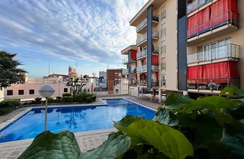 Sant Pol De Mar Apartamento | Apartamento con piscina a 300m playa y tren