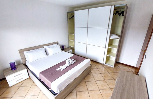 Sud-Est Apartamento | Apartment with front-back garden, garage just a few minutes from the centre