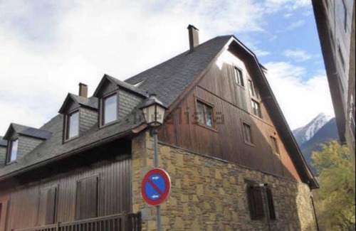 Vielha e Mijaran Apartamento | Apartamento con chimenea en Vielha-Baqueira ideal familias