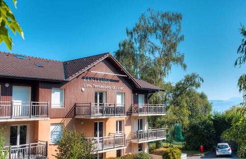 Evian-les-Bains Apartamento | Apartamento con piscina y parking en Évian-les-Bains