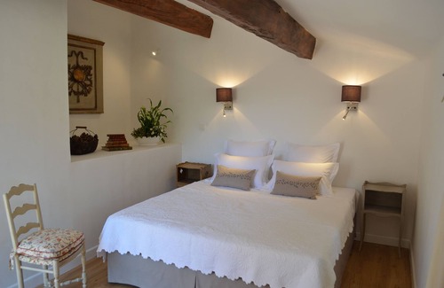 Aix-en-Provence Casa | Apartamento con jardín y piscina en una casa de campo provenzal