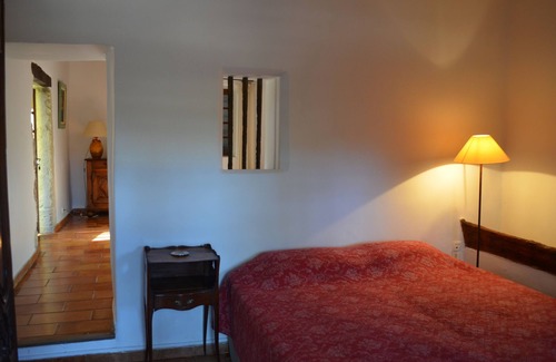 Aix-en-Provence Casa | Apartamento con jardín y piscina en una casa de campo provenzal