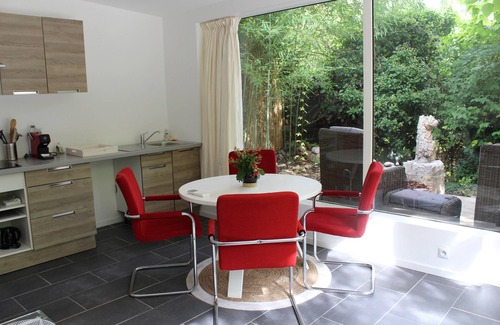 La Colle-sur-Loup Apartamento | Apartment with private terrace, pools access and parking