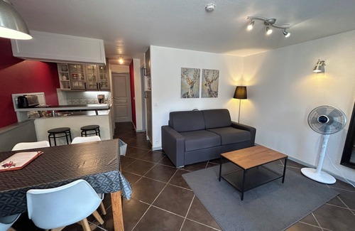 Thonon-les-Bains Apartamento | Apartamento ajardinado, cerca de las termas, capacidad para 4 personas