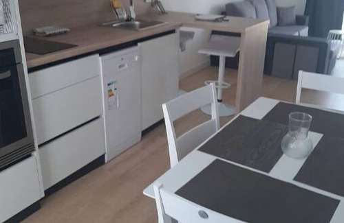 Playa Honda Apartamento | APART CON JARDIN Y PISCINA PRIVADA, ACEPTAMOS MASCOTAS BAJO PETICION.