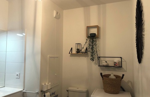 Voreppe Apartamento | Apartment with garden and covered terrace