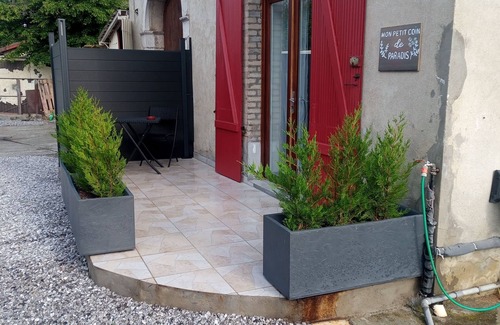 Puyoo Apartamento | Apartment with garden and freestanding pool