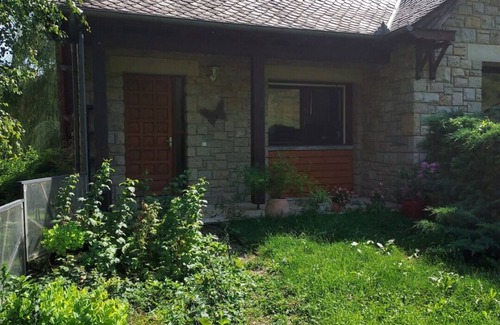 Espalion Apartamento | Apartment with garden, located at the entrance to Espalion.