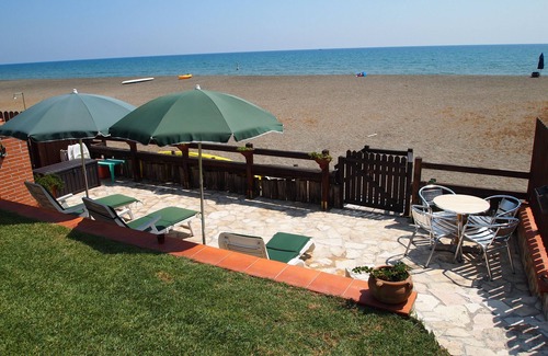 Latina Lido Casa | Encantador apartamento frente al mar