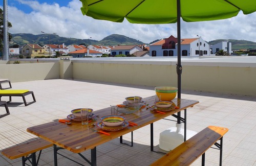 Ribeira Grande Apartamento | Apartamento con gran terraza y vistas al mar