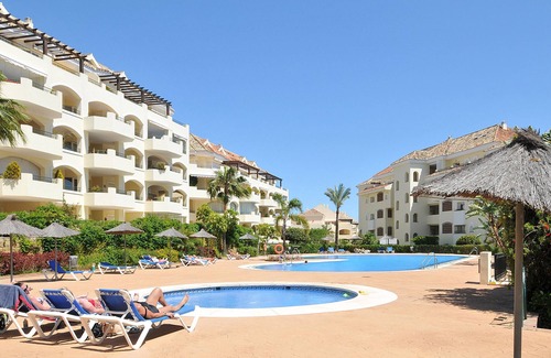 Nikki Beach Apartamento | Apt con amplia terraza, piscina comunitaria y solo 300 metros de la playa!