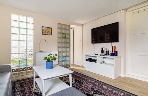 Baerum Apartamento | Apartment with own entrance, parking, fast public transport to Oslo city centre