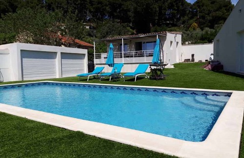 Saint-Chamas Apartamento | Apartamento con piscina y magníficas vistas en el sur de Francia.