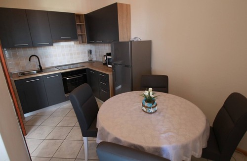 Milcetici Apartamento | Apartamento con piscina para dos personas