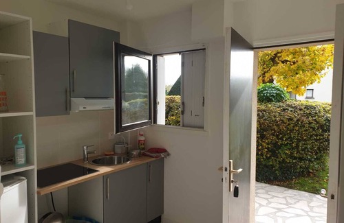 Saint-Arnoult Apartamento | Apartment with private garden, outdoor parking, swimming pool/tennis residence