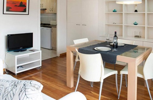 Dreta de l'Eixample Apartamento | Apartamento con terraza privada y Wifi en el corazón de Barcelona