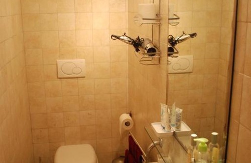 Como Apartamento | Apartment with private pool and garden at Como hills