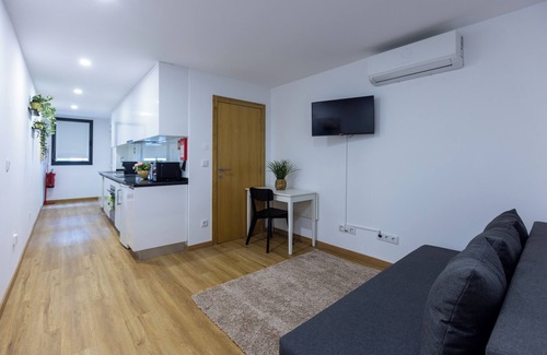 Aveiro Apartamento | Apartment with private patio in the center of Aveiro