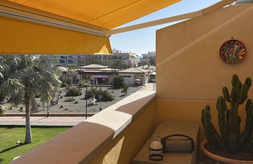 Lomo Quiebre Apartamento | Apartamento con azotea privada cerca de la playa y tienda. Aire acondicionado y Wifi.