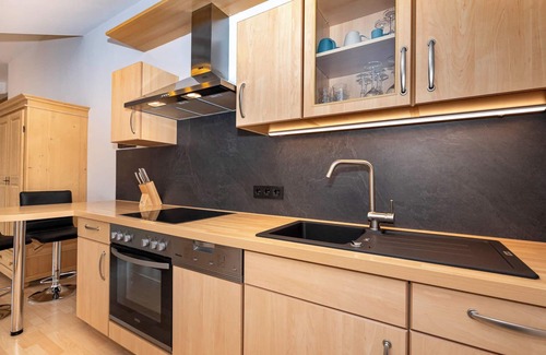 Riezlern Apartamento | Apartment with roof terrace, washing machine, cable car included in summer.