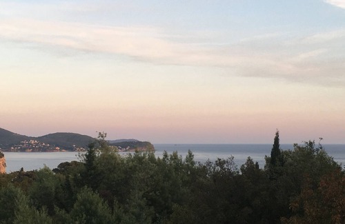 Le Mourillon Apartamento | Apartamento con terraza y magníficas vistas al mar!