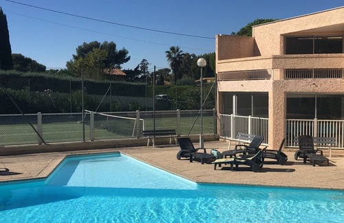 Le Mourillon Apartamento | Apartamento con terraza y magníficas vistas al mar!