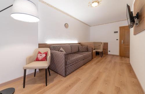 Rocca Pietore Apartamento | Apartment with Sauna at Pineta Pastry