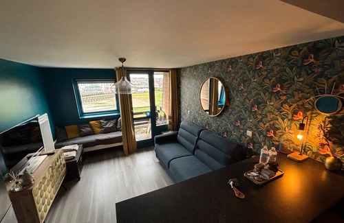 Deauville Apartamento | Apartment with sea view, 5 minutes' walk from the beach.