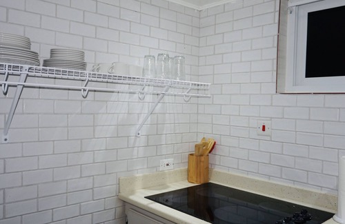 West End Apartamento | Ocean View Condo w / Loft, ubicación central, Negril