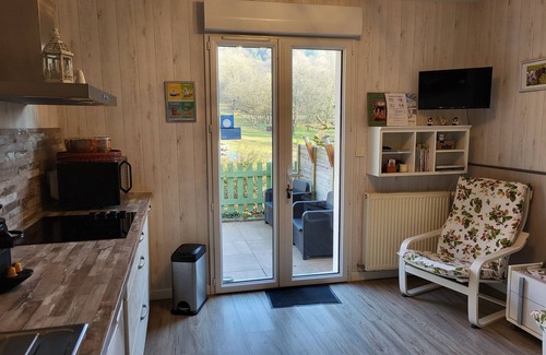 Coublevie Apartamento | Apartamento "animales del paraíso" de 37m2 situado en una casa