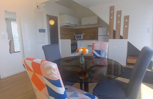 Kerroch Apartamento | Apartment with small terrace and sea view