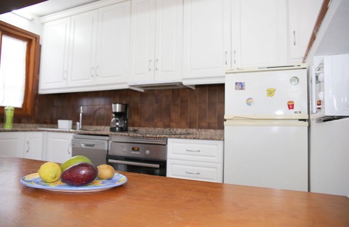 Brena Baja Apartamento | Apartamento con Impresionantes vistas al mar, jardín, piscina y Wifi gratis.