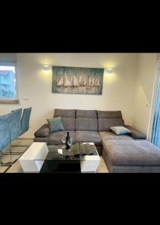 Okrug Gornji Apartamento | Apartment with swimming pool Lagotto