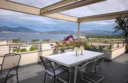 Albitreccia Apartamento | Apartment with terrace close to the beach