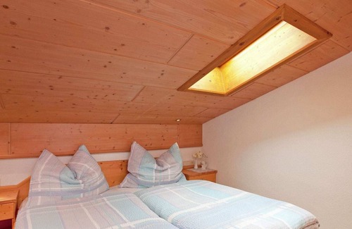 Kaunerberg Apartamento | Magníficamente situado casa en las montañas por encima de Prutz.