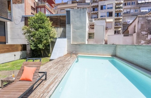 El Putget i Farro Apartamento | Apartamento c/ Terraza y Piscina 3 hab 8 pax Mobile World Crongress -WiFi Gratis